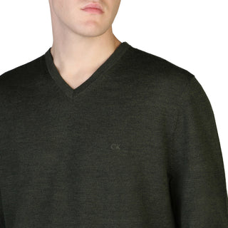 Calvin Klein - 100% Wool V-Neck Sweater